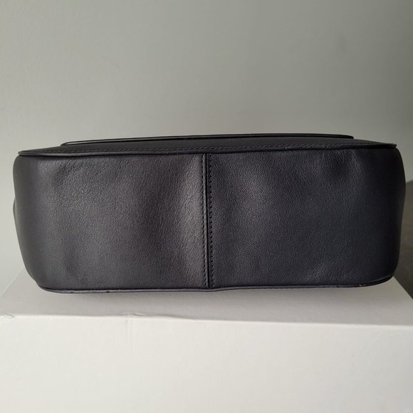 $269 *NEW*  COACH Signature Chain Hobo - Picture 5 of 16